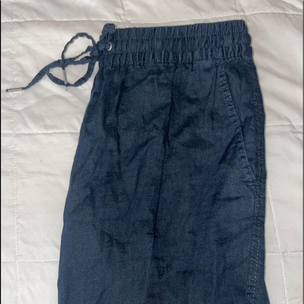 H&M natural linen pant. Navy blue. Size XS.